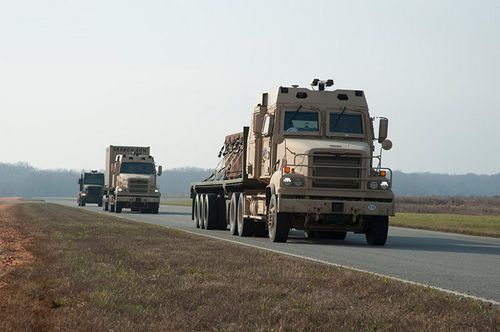 Армия сша выведет самоуправляемые грузовики на обычные дороги