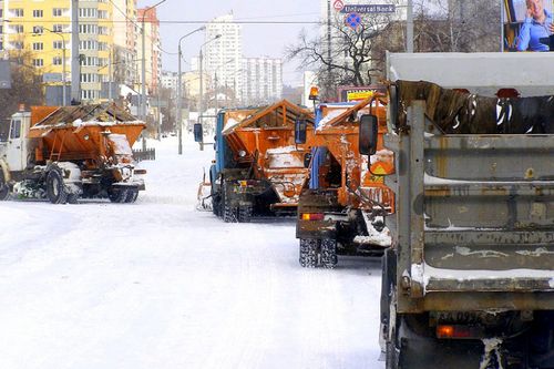 «Киев к снегопадам не готов», опять