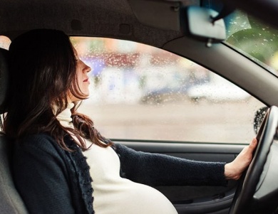 Минздрав разрешил не пристегиваться в машине беременным и водителям с кардиостимуляторами