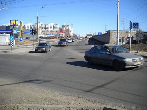 После установки светофоров на перекрестке улиц богдановича и широкой стало меньше аварий