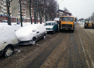 С приходом снегопадов с улиц минска эвакуировано 250 неправильно припаркованных авто