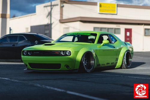 Шоу-кар dodge challenger scat pack project hulk