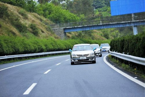 В китае запретили дорожные испытания самоуправляемых автомобилей